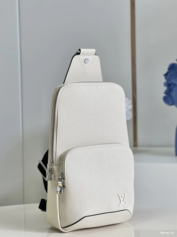 BAG AVENUE VUITTON SLING LOUIS 0313